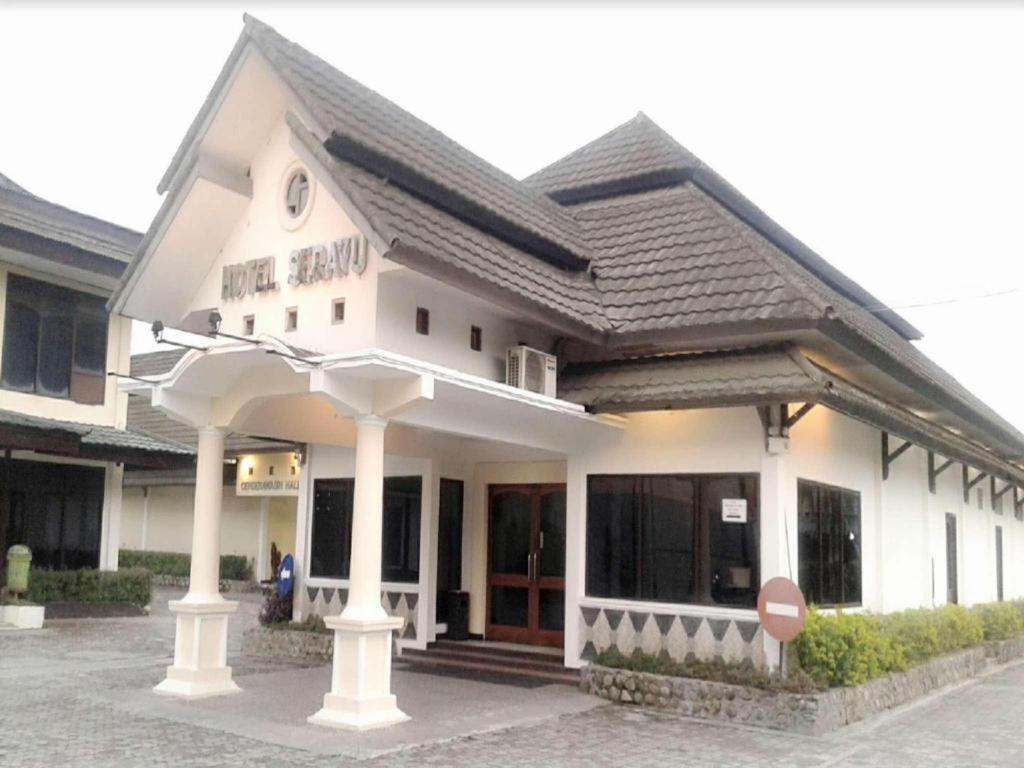 Serayu Hotel Timika Extérieur photo