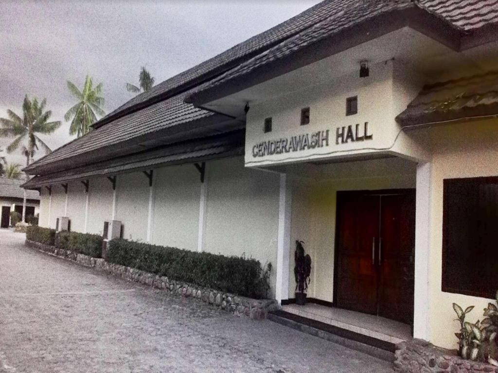 Serayu Hotel Timika Extérieur photo