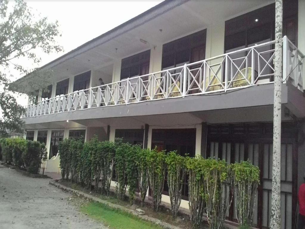 Serayu Hotel Timika Extérieur photo
